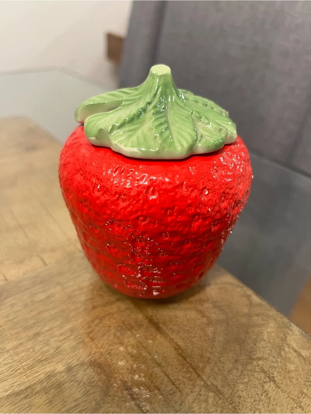 vintage ceramic strawberry jam/sugar jar Made in Italy